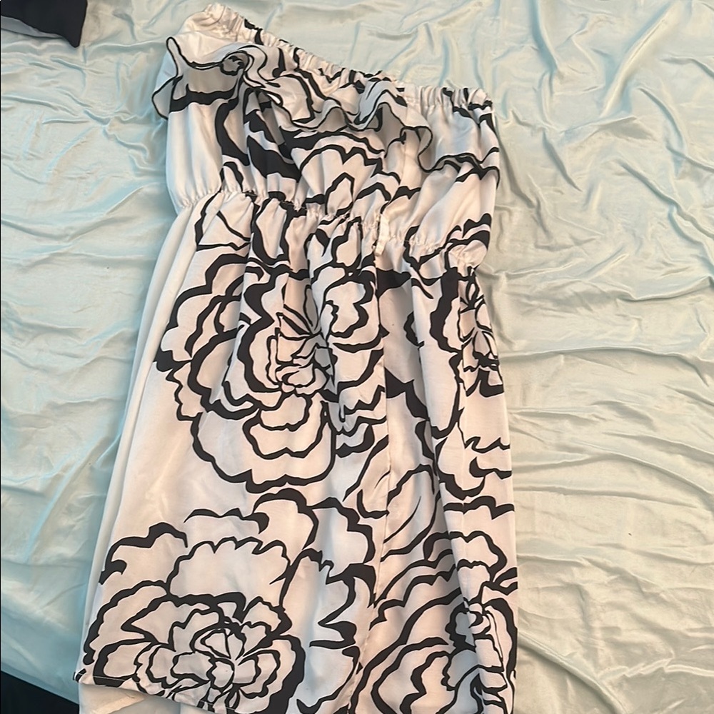 Chic Black and White Floral Dress